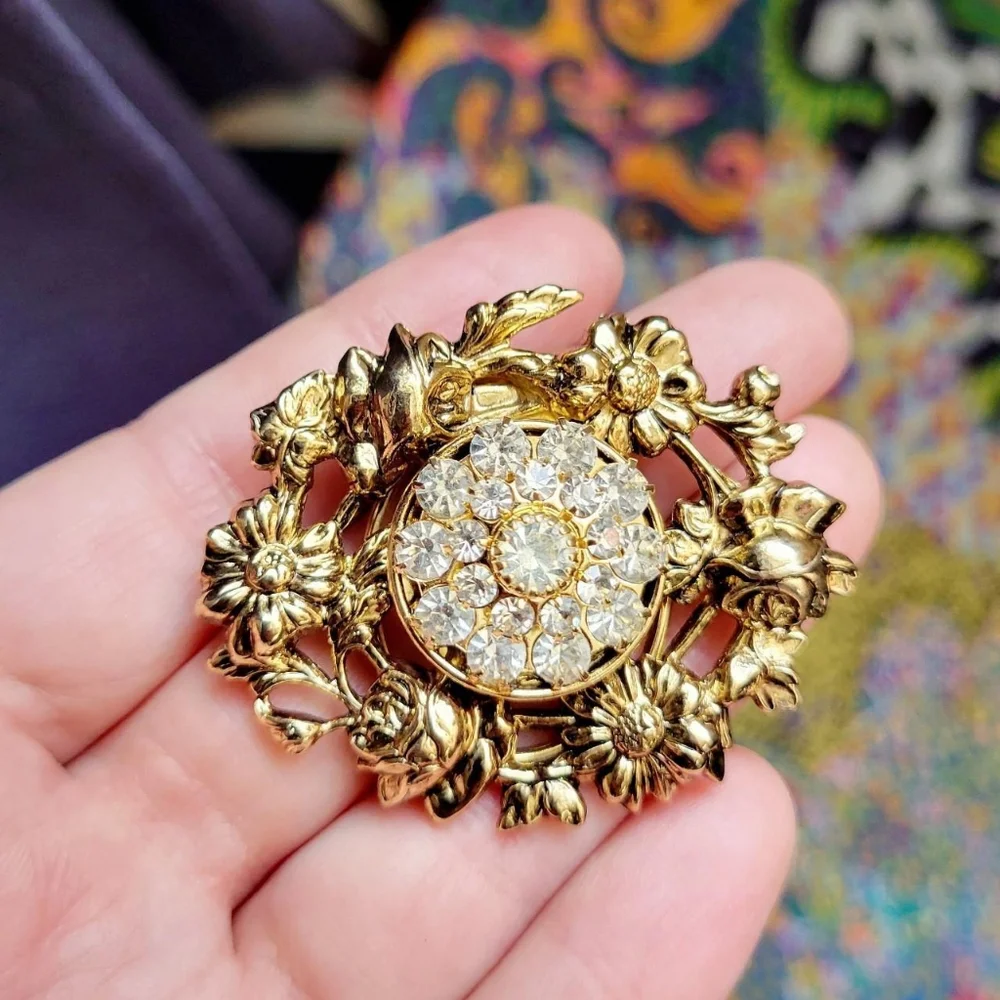 Vintage Ornate Gold Rhinestone Floral Scarf Clip